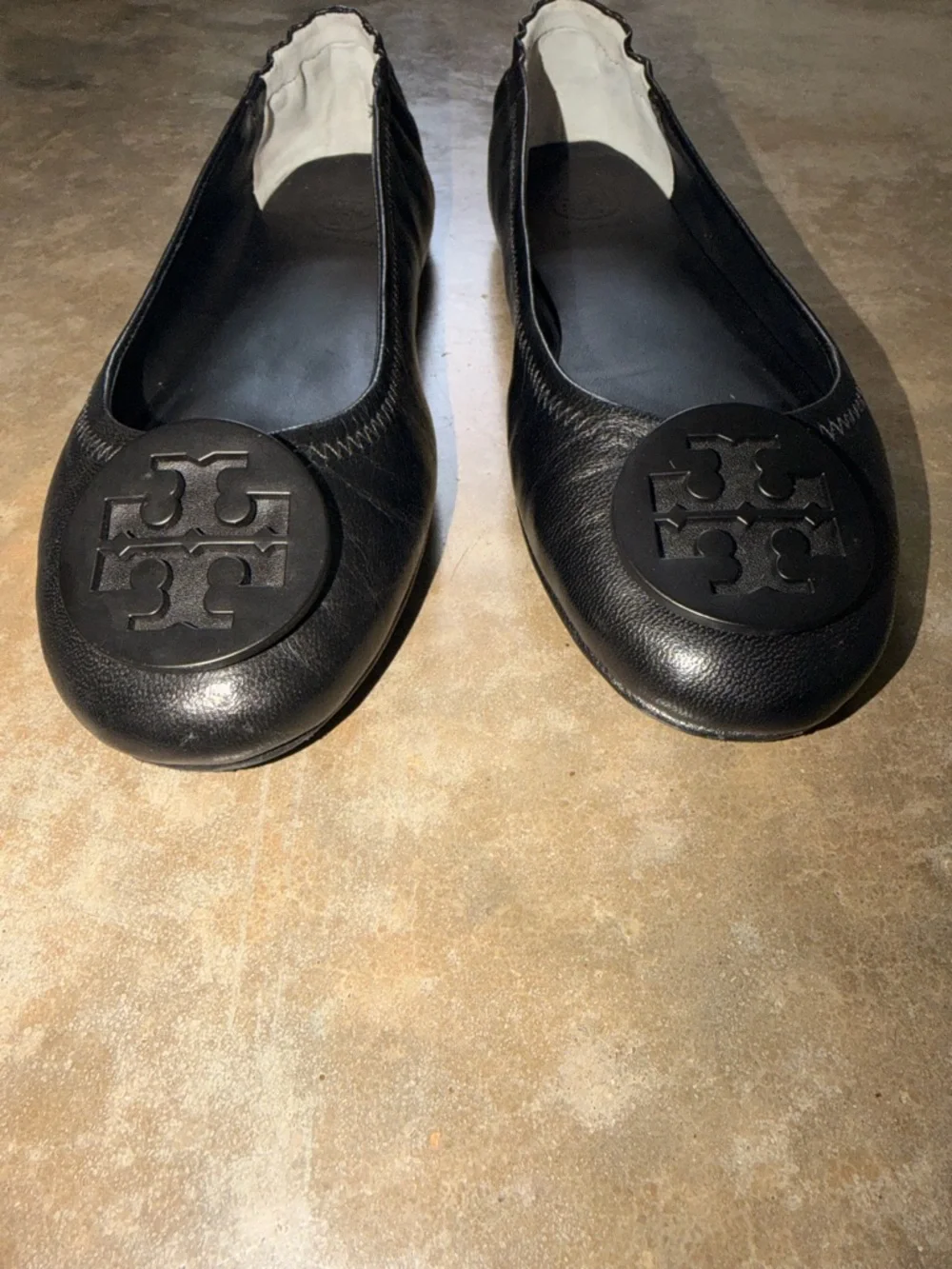 Tory Burch Reva Black Leather Ballet Flats Black Logo Medallion - Size 6.5 - Picture 3 of 11